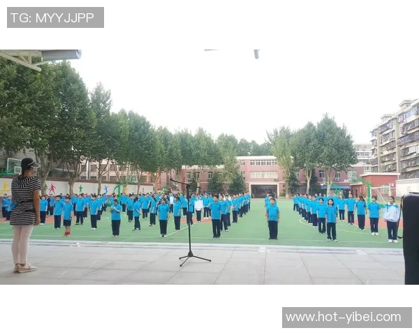 西安中学足球队奋勇争先展现青春风采助力校园文化建设与体育精神传承 西安中学足球队奋勇争先展现青春风采助力校园文化建设与体育精神传承